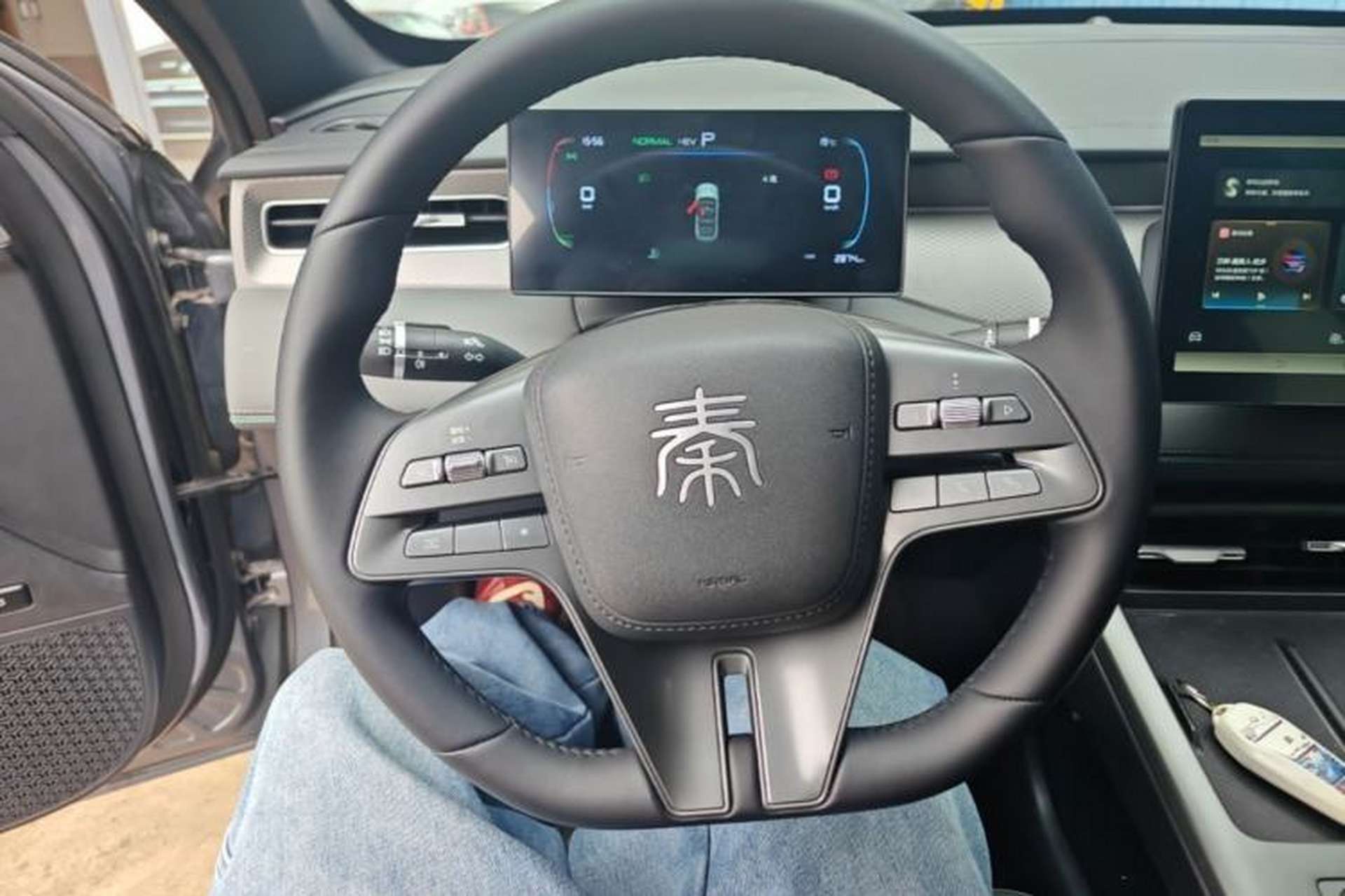 Used BYD Qin PLUS 2025 DM-i Smart Drive 55KM Leading Model Steering Wheel