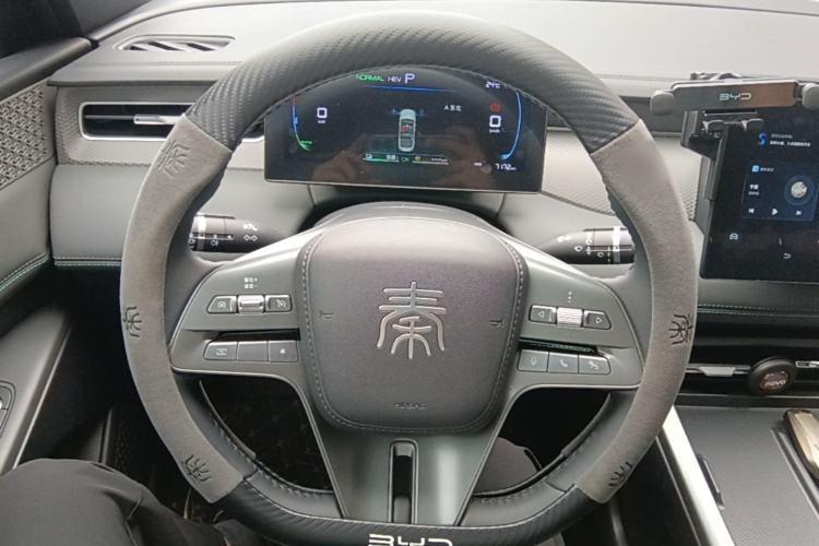 Used BYD Qin PLUS 2025 DM-i Smart Drive 55KM Leading Model Steering Wheel