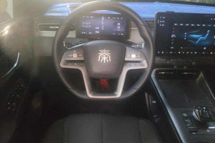 Used BYD Qin PLUS 2025 EV Smart Drive Edition 510KM Leading Model Steering Wheel