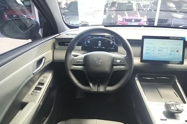 Used BYD Qin PLUS 2025 DM-i Smart Drive 55KM Leading Model Steering Wheel