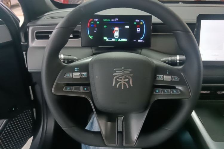 Used BYD Qin PLUS 2025 DM-i Smart Drive 55KM Leading Model Steering Wheel
