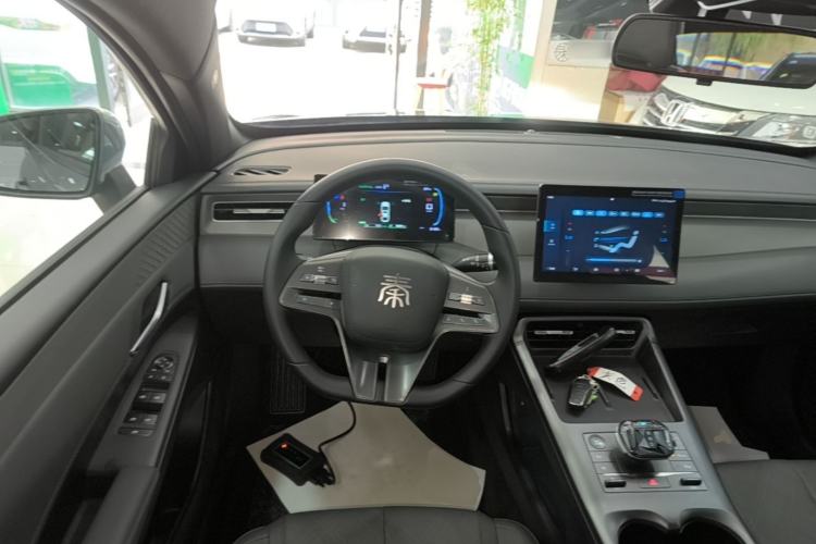Used BYD Qin PLUS 2025 DM-i Smart Drive 55KM Leading Model Steering Wheel