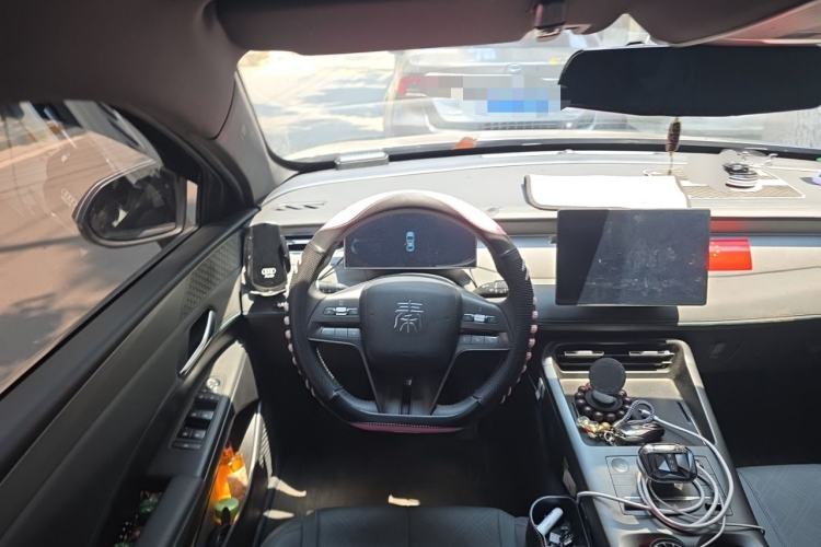 Used BYD Qin PLUS 2025 DM-i Smart Drive 55KM Leading Model Steering Wheel
