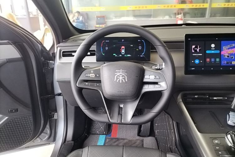 Used BYD Qin PLUS 2025 DM-i Smart Drive 55KM Leading Model Steering Wheel