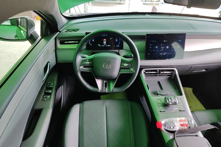 Used BYD Qin PLUS 2025 DM-i Smart Drive 55KM Leading Model Steering Wheel