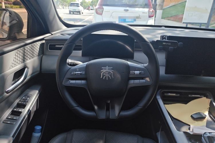 Used BYD Qin PLUS 2025 DM-i Smart Drive 55KM Leading Model Steering Wheel