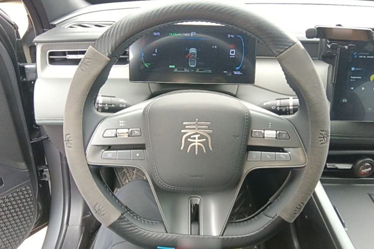 Used BYD Qin PLUS 2025 DM-i Smart Drive 55KM Leading Model Steering Wheel