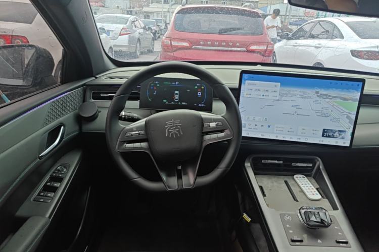 Used BYD Qin PLUS 2025 DM-i Smart Drive 55KM Leading Model Steering Wheel