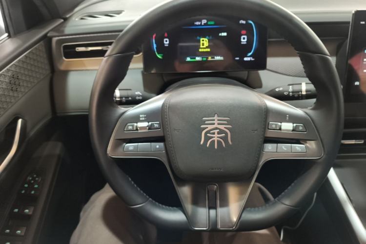 Used BYD Qin PLUS 2025 DM-i Smart Drive 55KM Leading Model Steering Wheel
