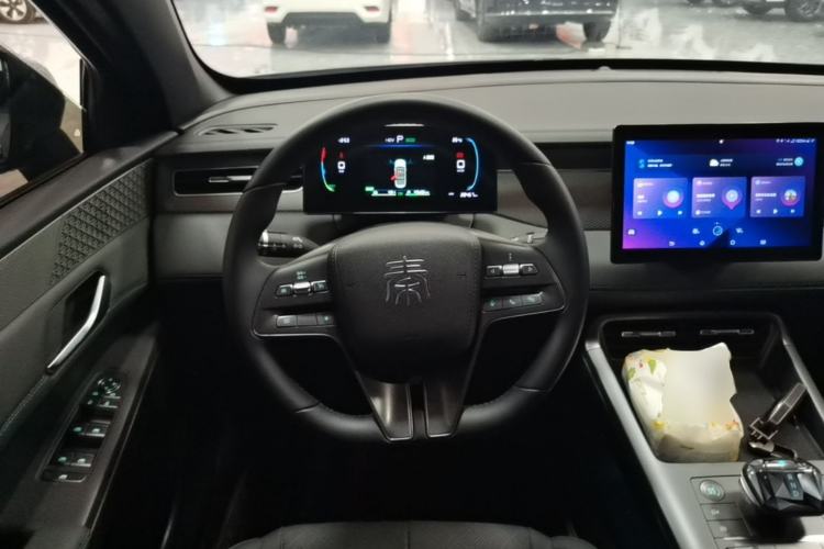 Used BYD Qin PLUS 2025 DM-i Smart Drive 55KM Leading Model Steering Wheel