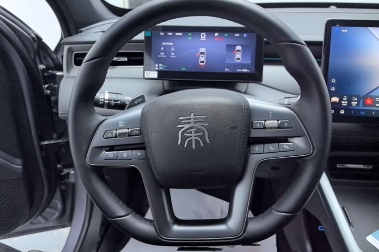 Used BYD Qin PLUS 2025 DM-i Smart Drive 120KM Superior Model Steering Wheel