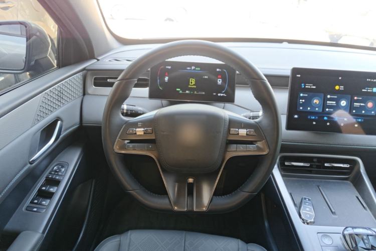 Used BYD Qin PLUS 2025 DM-i Smart Drive 55KM Leading Model Steering Wheel