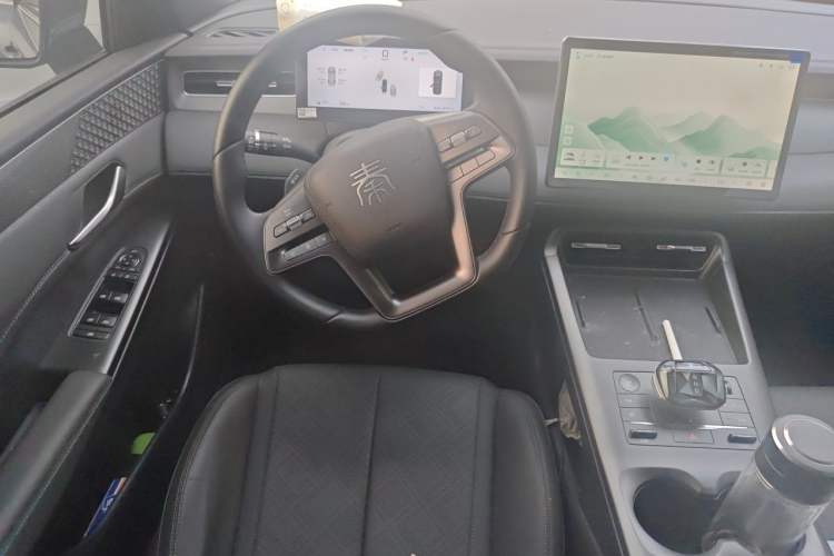 Used BYD Qin PLUS 2025 EV Smart Drive Edition 510KM Leading Model Steering Wheel