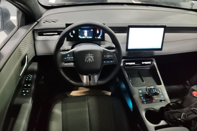 Used BYD Qin PLUS 2025 DM-i Smart Drive 55KM Leading Model Steering Wheel