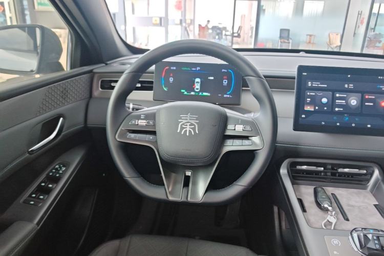 Used BYD Qin PLUS 2025 DM-i Smart Drive 55KM Leading Model Steering Wheel