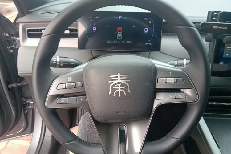Used BYD Qin PLUS 2025 DM-i Smart Drive 55KM Leading Model Steering Wheel