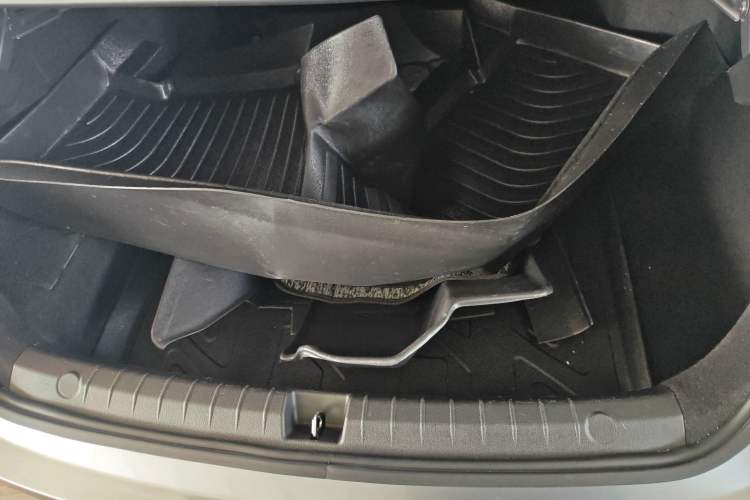 Used BYD Qin PLUS 2025 DM-i Smart Drive 55KM Leading Model Trunk