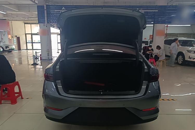 Used BYD Qin PLUS 2025 DM-i Smart Drive 55KM Leading Model Trunk