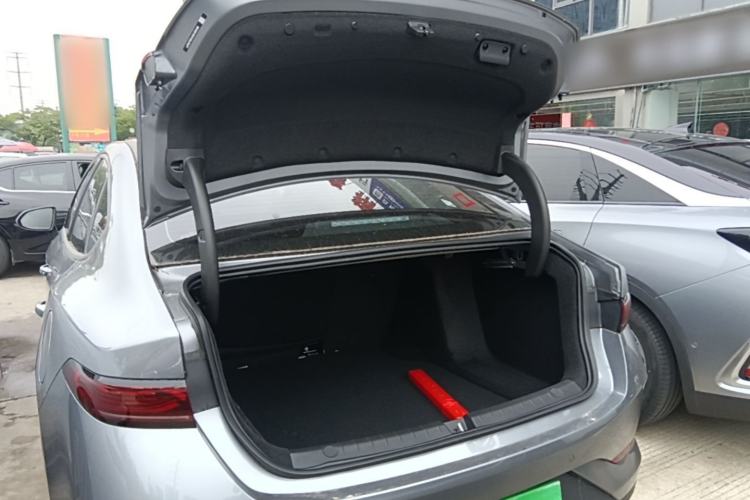 Used BYD Qin PLUS 2025 DM-i Smart Drive 55KM Leading Model Trunk