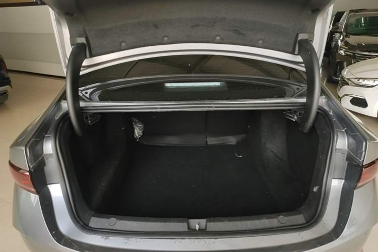 Used BYD Qin PLUS 2025 DM-i Smart Drive 55KM Leading Model Trunk