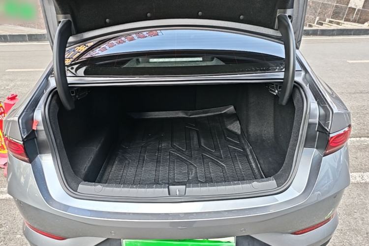 Used BYD Qin PLUS 2025 DM-i Smart Drive 55KM Leading Model Trunk