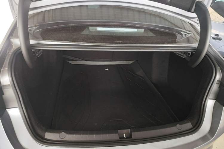 Used BYD Qin PLUS 2025 DM-i Smart Drive 55KM Leading Model Trunk