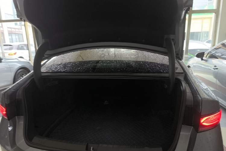 Used BYD Qin PLUS 2025 DM-i Smart Drive 55KM Leading Model Trunk