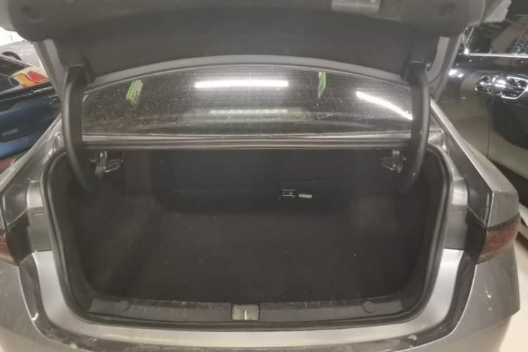 Used BYD Qin PLUS 2025 DM-i Smart Drive 55KM Leading Model Trunk