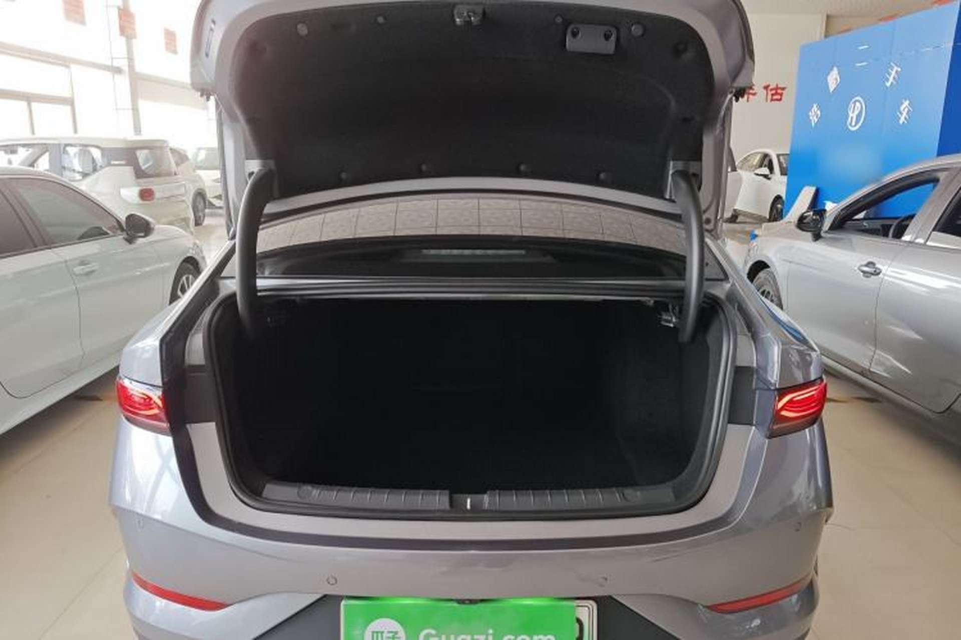 Used BYD Qin PLUS 2025 DM-i Smart Drive 55KM Leading Model Trunk