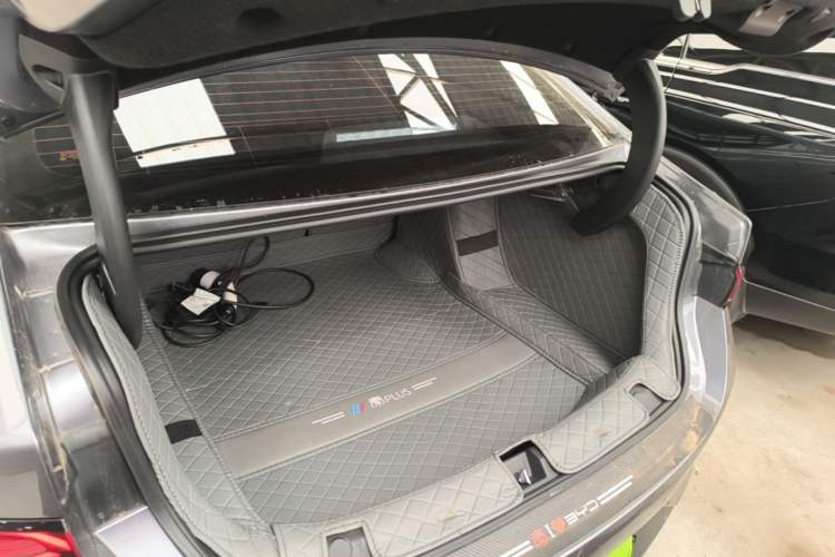 Used BYD Qin PLUS 2025 DM-i Smart Drive 55KM Leading Model Trunk