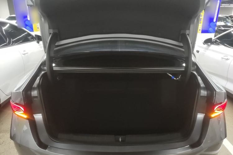 Used BYD Qin PLUS 2025 DM-i Smart Drive 55KM Leading Model Trunk