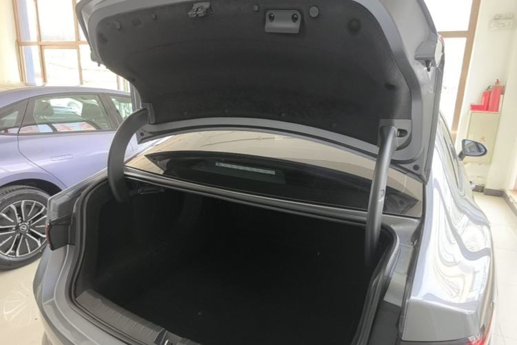 Used BYD Qin PLUS 2025 DM-i Smart Drive 55KM Leading Model Trunk