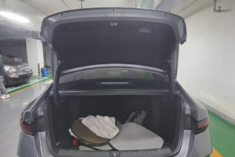 Used BYD Qin PLUS 2025 EV Smart Drive Edition 420KM Leading Model Trunk