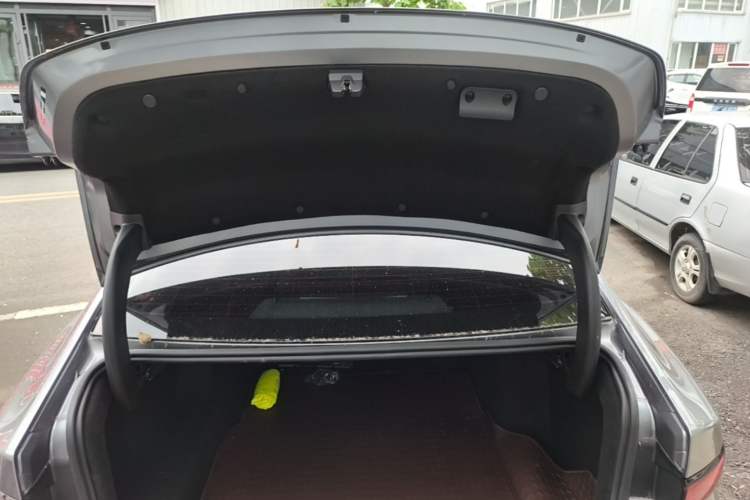 Used BYD Qin PLUS 2025 DM-i Smart Drive 55KM Leading Model Trunk