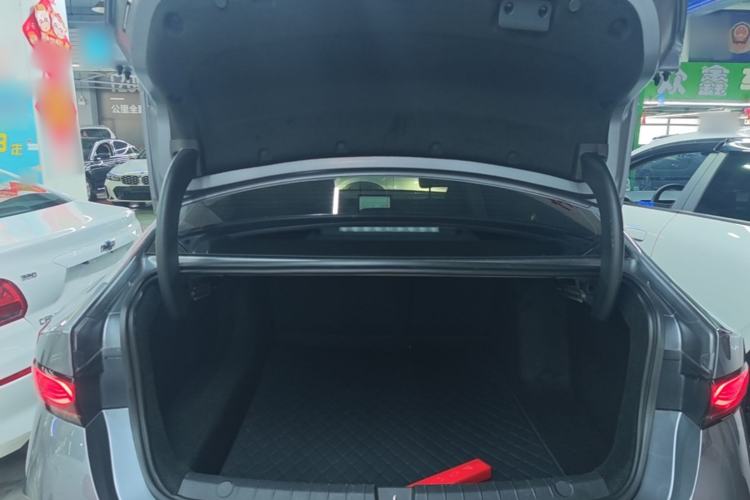 Used BYD Qin PLUS 2025 DM-i Smart Drive 55KM Leading Model Trunk