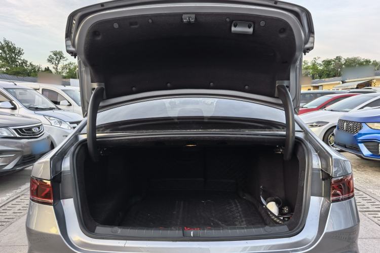 Used BYD Qin PLUS 2025 DM-i Smart Drive 55KM Leading Model Trunk