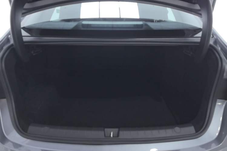 Used BYD Qin PLUS 2025 DM-i Smart Drive 120KM Superior Model Trunk