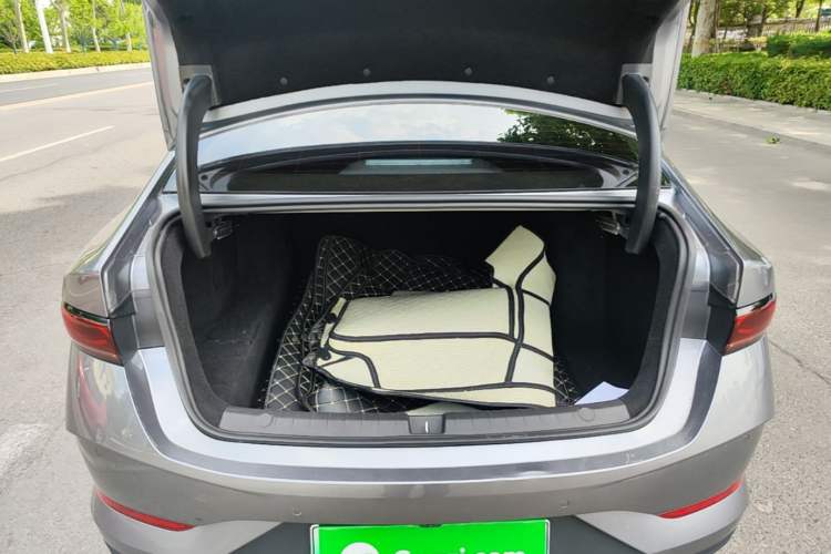 Used BYD Qin PLUS 2025 DM-i Smart Drive 55KM Leading Model Trunk