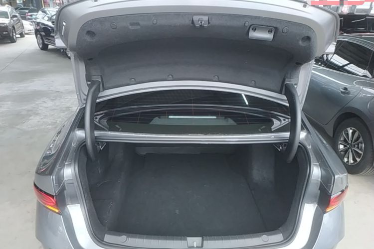 Used BYD Qin PLUS 2025 DM-i Smart Drive 55KM Leading Model Trunk