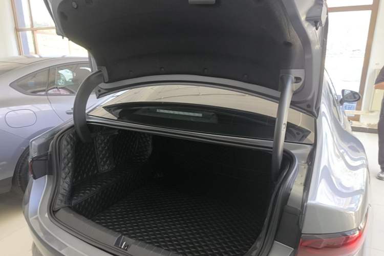 Used BYD Qin PLUS 2025 DM-i Smart Drive 55KM Leading Model Trunk