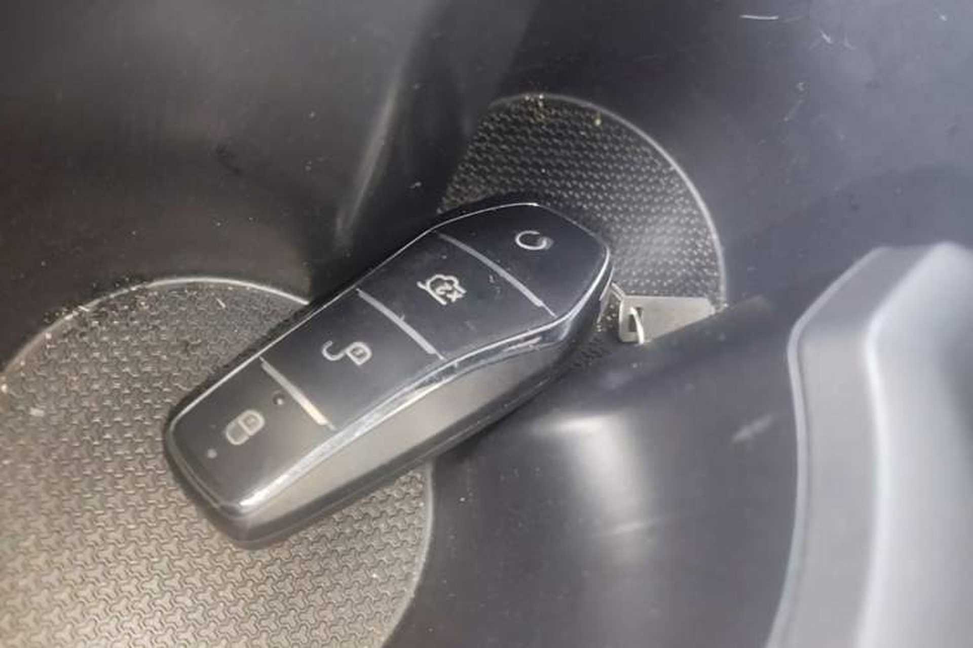 Used BYD Qin PLUS 2025 DM-i Smart Drive 55KM Leading Model Vehicle Key