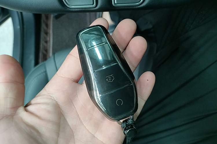 Used BYD Qin PLUS 2025 DM-i Smart Drive 55KM Leading Model Vehicle Key