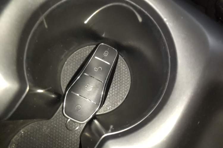 Used BYD Qin PLUS 2025 DM-i Smart Drive 55KM Leading Model Vehicle Key