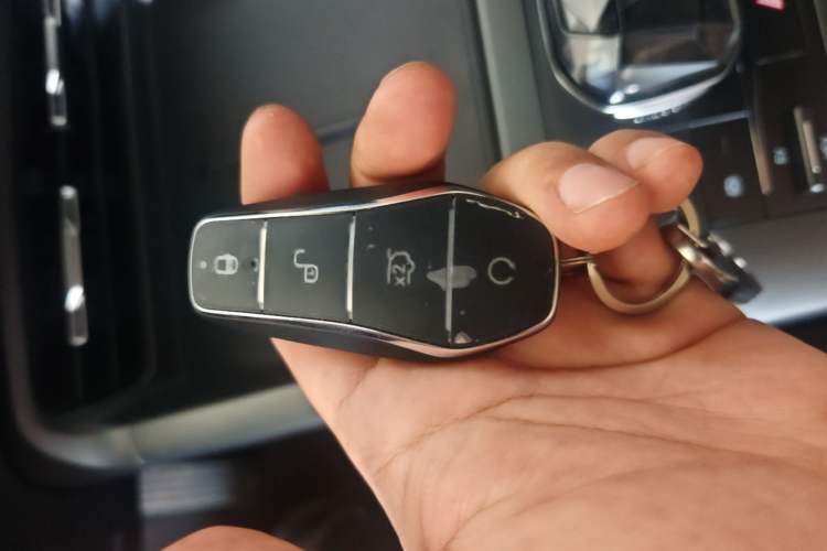 Used BYD Qin PLUS 2025 DM-i Smart Drive 55KM Leading Model Vehicle Key