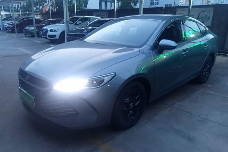 Used BYD Qin PLUS 2025 DM-i Smart Drive 55KM Leading Model Guazi used car, China used car export, Used car for sale, Used BYD cars, Cheapest cars for sale