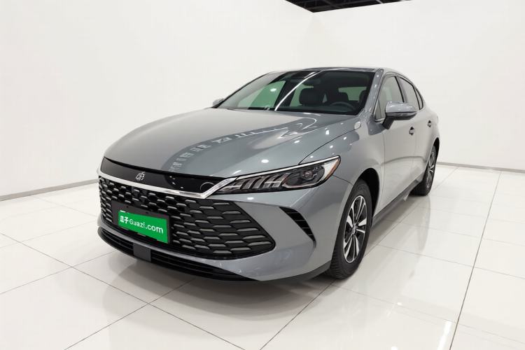 BYD Qin PLUS 2025 DM-i Smart Drive 120KM Superior Model