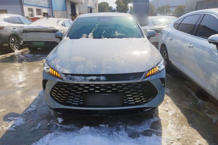 Used BYD Qin PLUS 2025 DM-i Smart Drive 120KM Superior Model Front