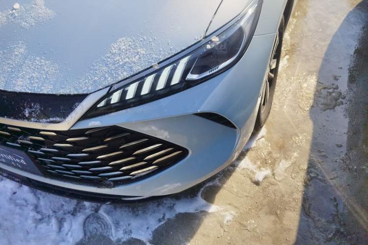 Used BYD Qin PLUS 2025 DM-i Smart Drive 120KM Superior Model Left Front Headlight