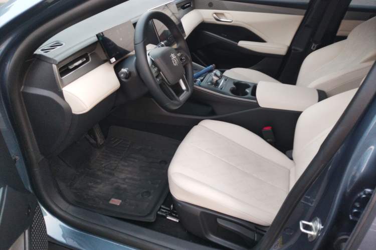 Used BYD Qin PLUS 2025 EV Smart Drive Edition 510KM Leading Model Left Front Seat