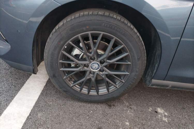 Used BYD Qin PLUS 2025 EV Smart Drive Edition 510KM Leading Model Left Front Wheel Hub